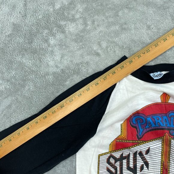 Vintage Styx Paradise Theatre 1981 World Tour Raglan T-Shirt M 2320 - Picture 8 of 10